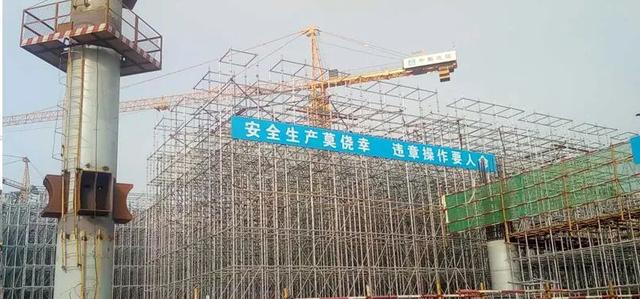 傳統(tǒng)腳手架正在向盤扣腳手架轉(zhuǎn)型！(圖2)